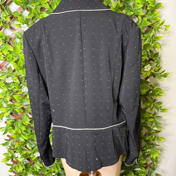 Unbranded Women's Black and White Jacket - Picture 4 of 5